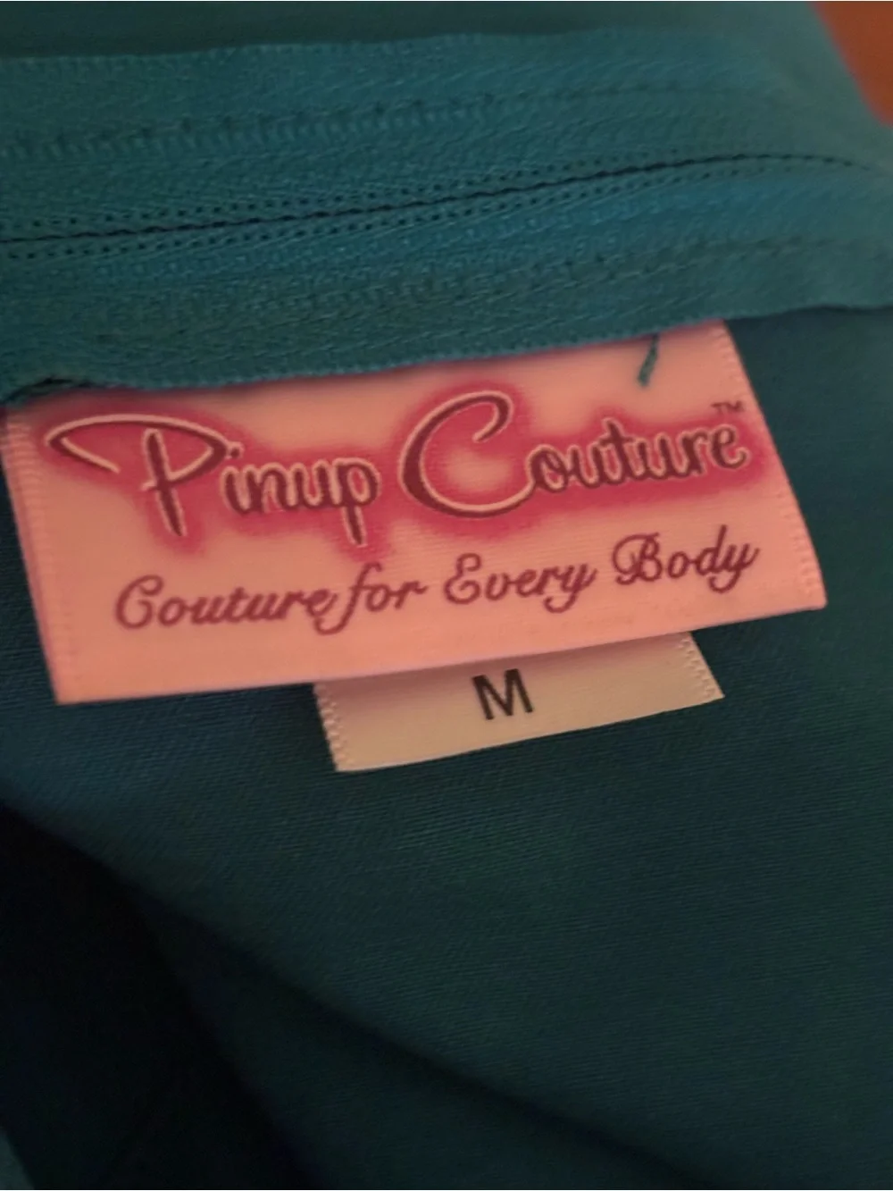 Pinup Couture Dress - Picture 4 of 6